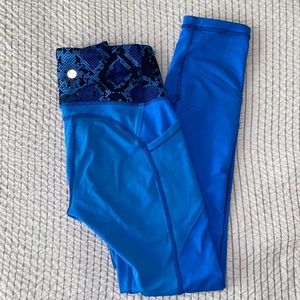 Very cute blue lululemon leggings
